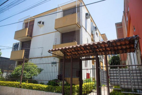 Apto Próx. ao Shopping Praia de Belas RS BZ1097